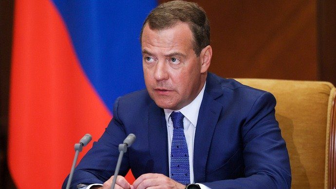 Мєдвєдєв заговорив про капітуляцію: шалена заява