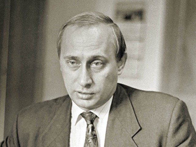 Виріс у прийомних батьків і йому не 70: що спливло про Путіна ➤ Prozoro.net.ua