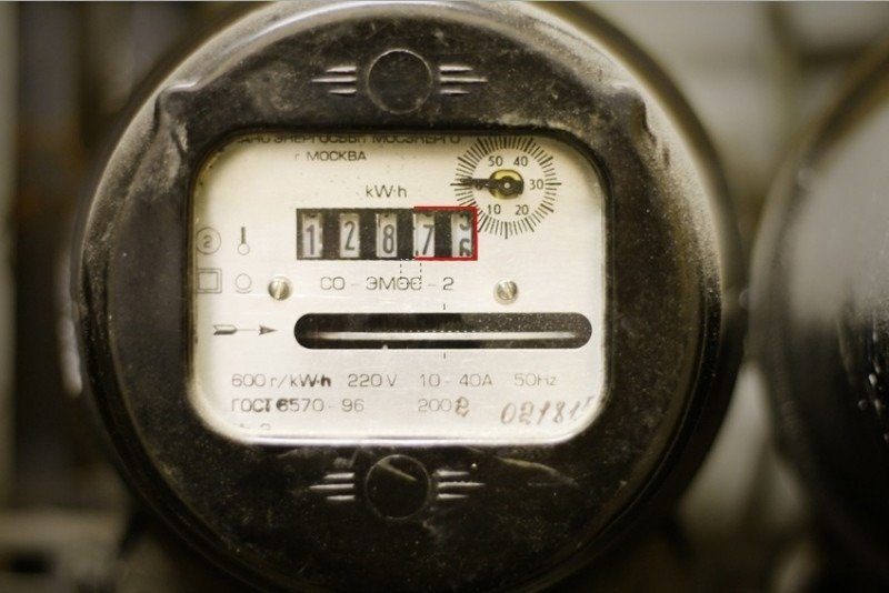 Вимкніть це негайно: що у квартирі найбільше мотає світло