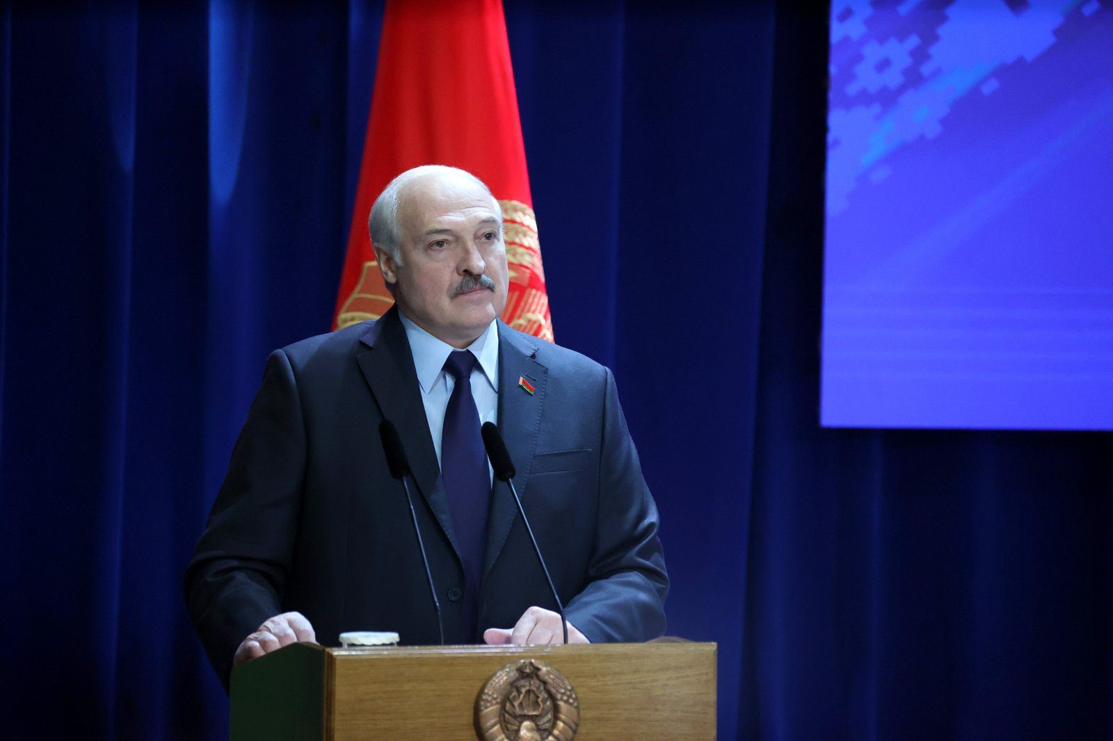 Семья Лукашенко в полном составе покинула Беларусь