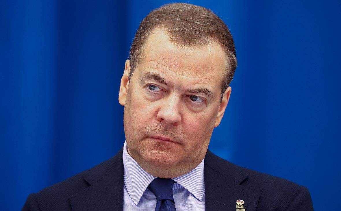 «Порвут на части»: Медведев наконец-то признал реальную судьбу РФ ➤ Prozoro.net.ua