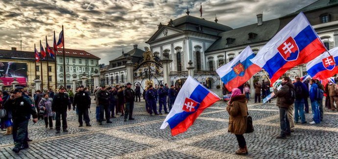 Дострокові вибори у Словаччині: чому це важливо для України