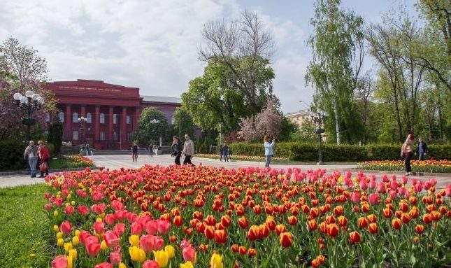 Готовьтесь к аномалиям: климатолог сказала, какой будет весна