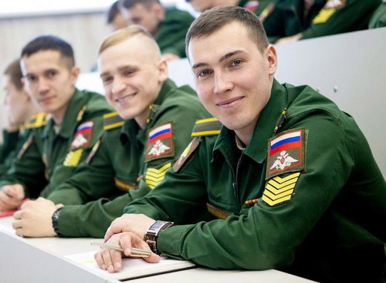 “Шла пена изо рта”: в РФ трое военных курсантов одновременно скончались ➤ Prozoro.net.ua