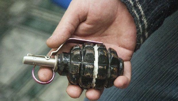 Вагнеровец прятался среди убитых и получил гранату в руки: видео