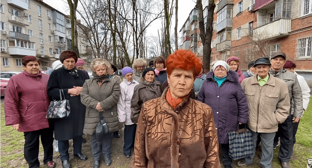 Російські бабусі вимагали заборонити ЗСУ (відео)