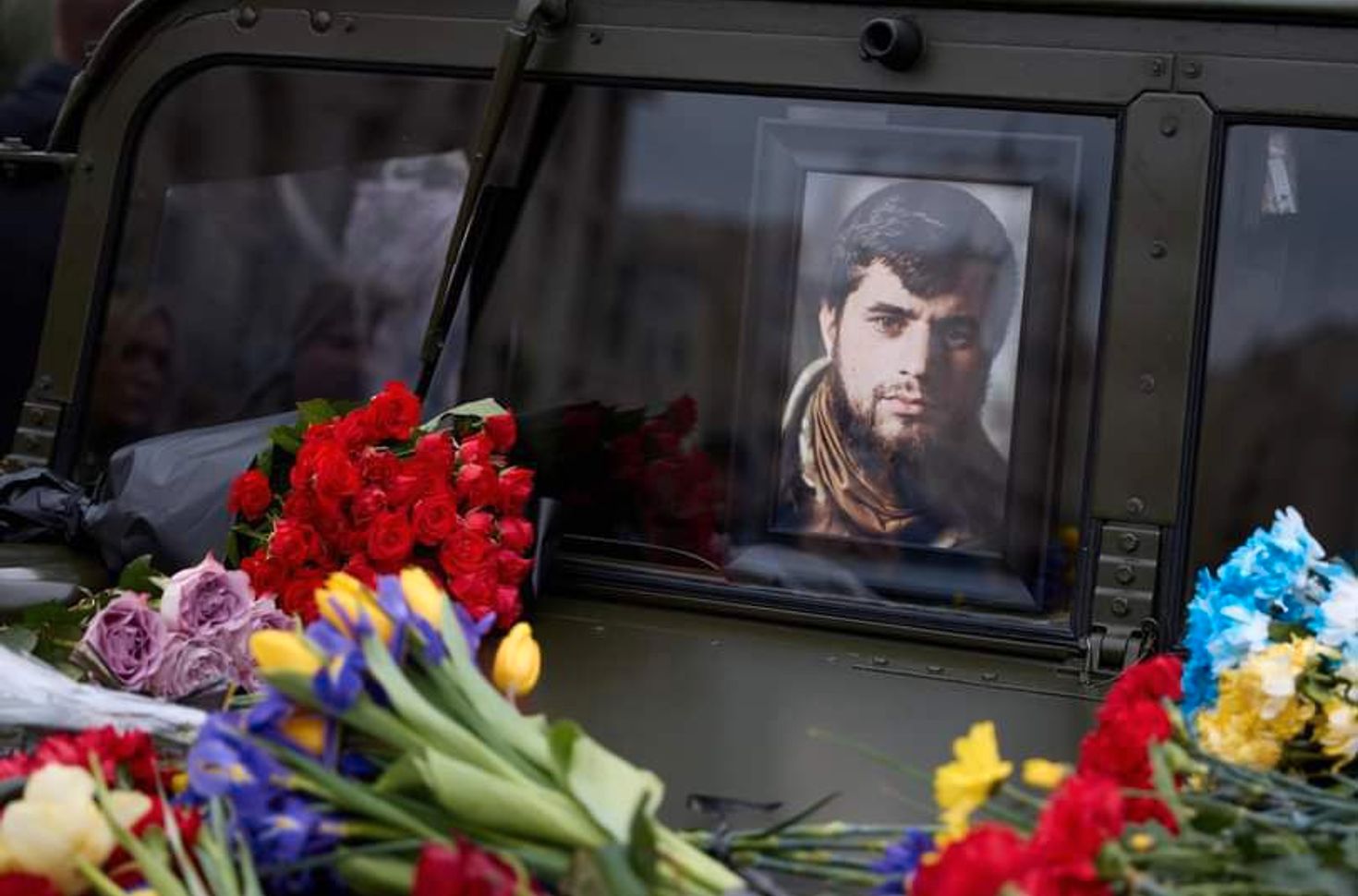 Записку, від якої мурашки по шкірі, знайшли на могилі “Да Вінчі” ➤ Prozoro.net.ua