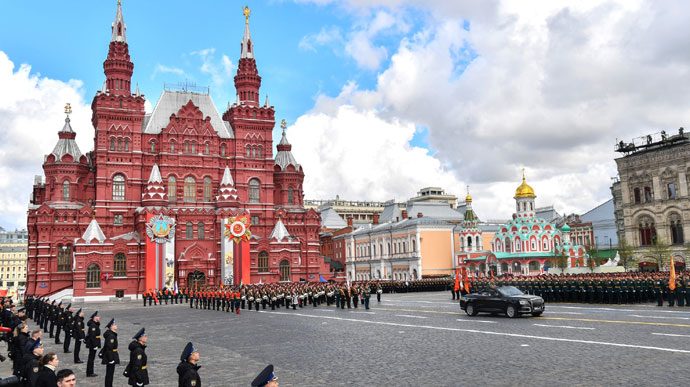 Червону площу, кремль та мавзолей закрили до 10 травня: в мережі весело