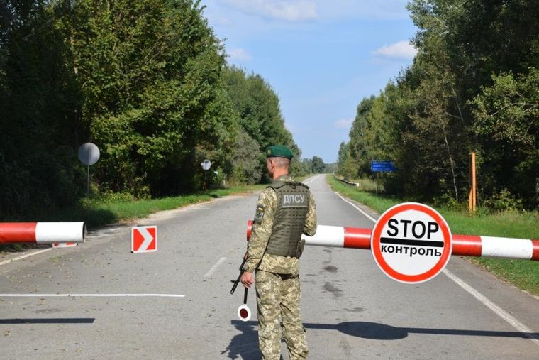 Українські прикордонники кепкують з білоруських “колег” (відео)
