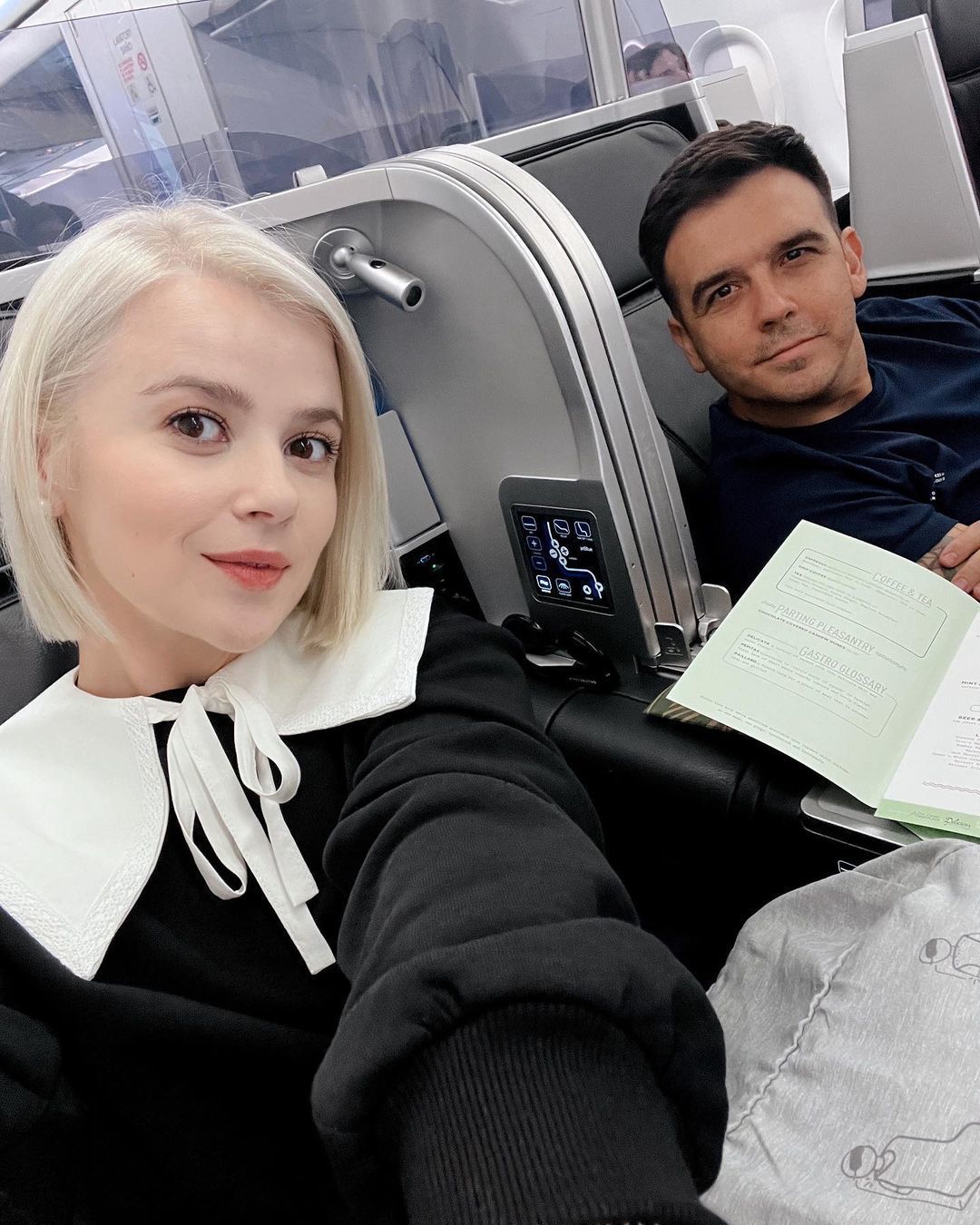 Міка Ньютон, яка поборола рак, знову опинилася в онкоцентрі