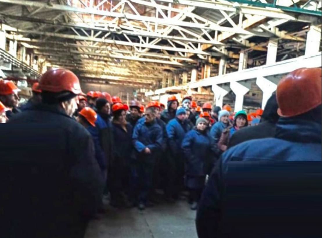 У РФ бунт на заводі армійських машин: робітники висунули вимоги