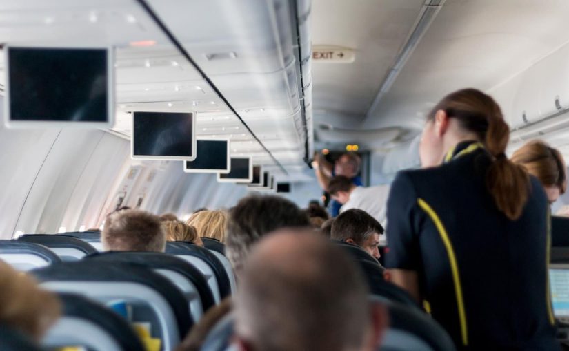 Стюардеса назвала, що найогидніше роблять пасажири ➤ Prozoro.net.ua