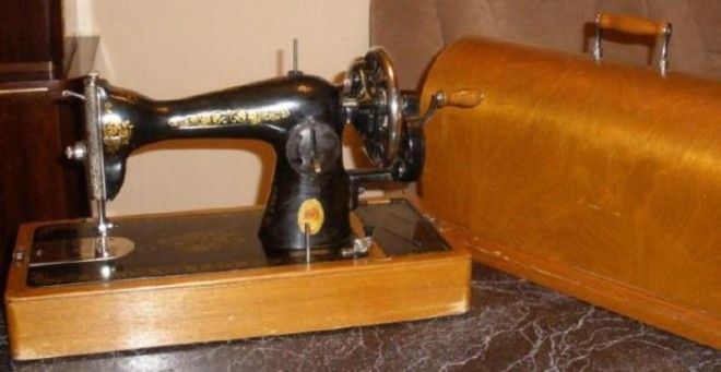 Ось чому старі швейні машинки представляють таку цінність