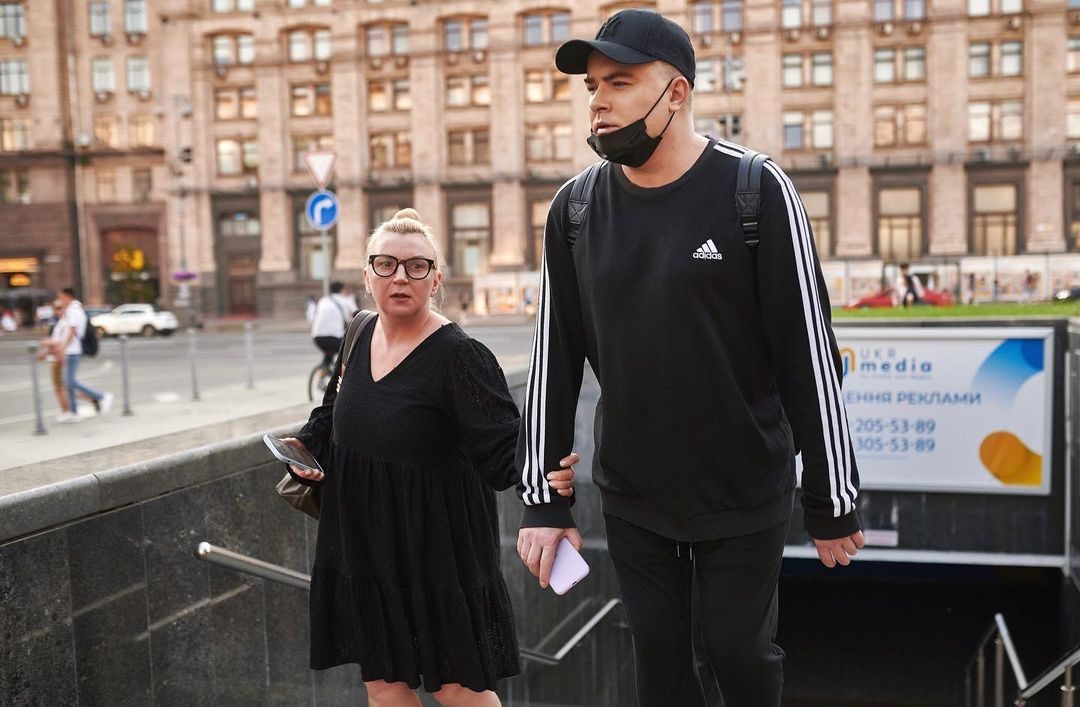 Данилко влаштував “бійку” з “мамою Вєрки Сердючки” у метро (відео)