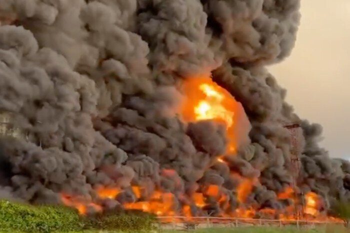 У Криму пролунали сильні вибухи на авіабазі росіян (фото, відео)