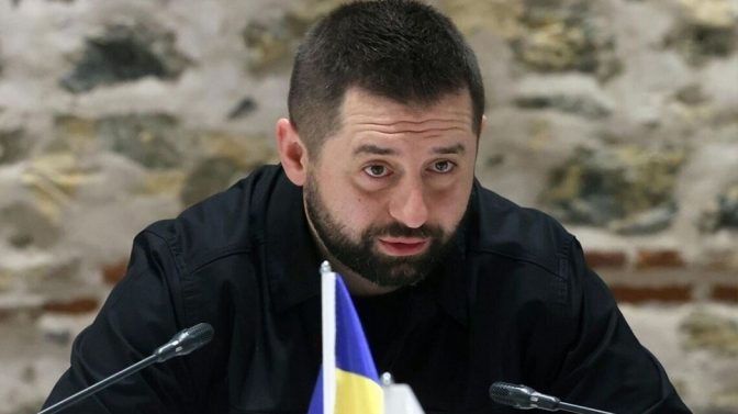 Арахамія пригадав про дні у бункері президента: “Ходили з Подоляком красти”