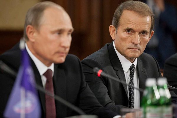 Кум воткнул нож в спину Путина: вот что открылось о Медведчуке