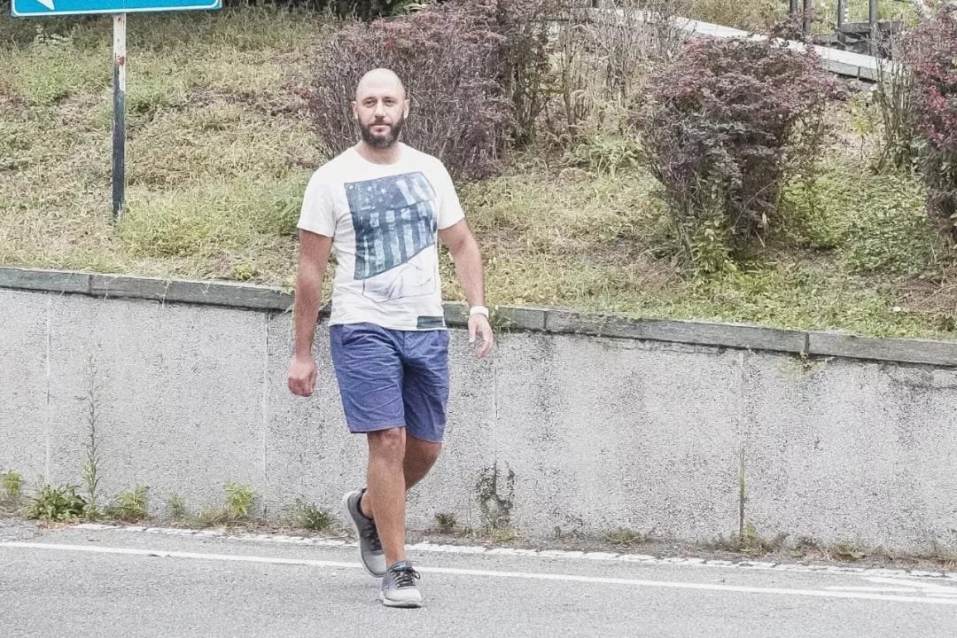 Чоловік на льоту схопив дитину, яка випала з 5 поверху ➤ Prozoro.net.ua
