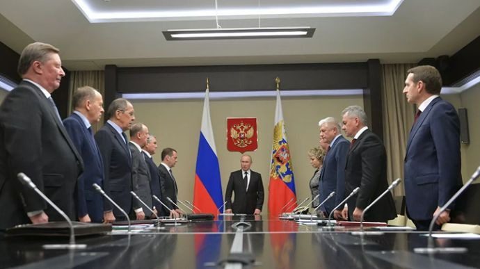 Путін уже давно ніхто: ось хто насправді “рулить” Росією ➤ Prozoro.net.ua