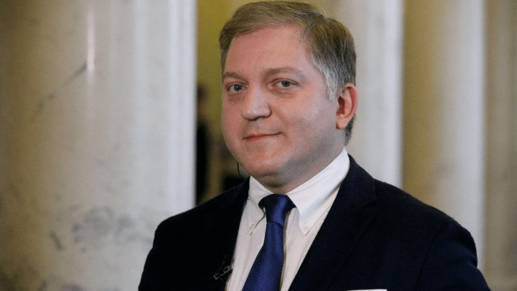Українські політики-зрадники, які після початку повномасштабного вторгнення втекли до РФ