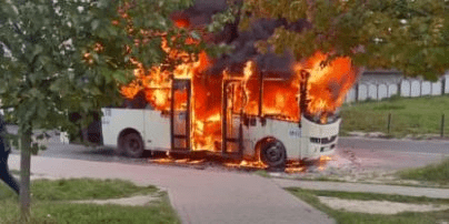 У Львові спалахнув автобус з пасажирами ➤ Prozoro.net.ua