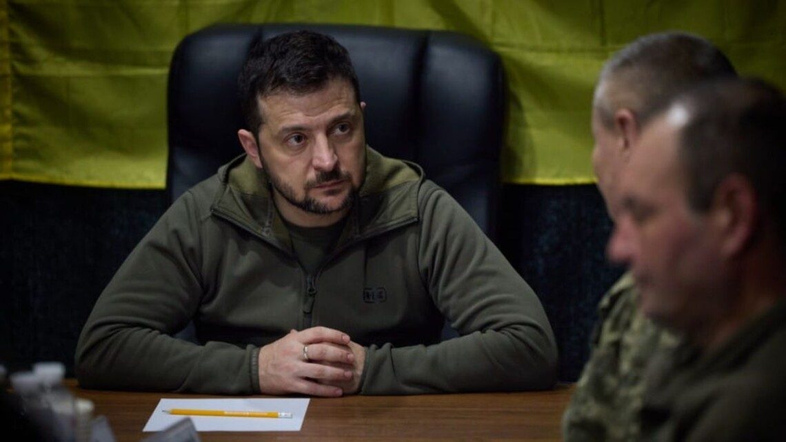 Зеленський провів непросту Ставку: що обговорювали