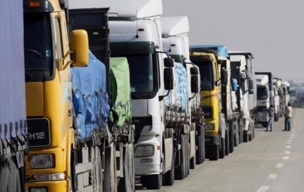 Рух на українсько-польському кордоні заблоковано через страйк
