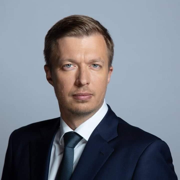 Нардеп Ніколаєнко на трасі Київ-Чоп убив 18-річну дівчину: фото 7 Нардеп Ніколаєнко на трасі Київ-Чоп убив 18-річну дівчину: фото