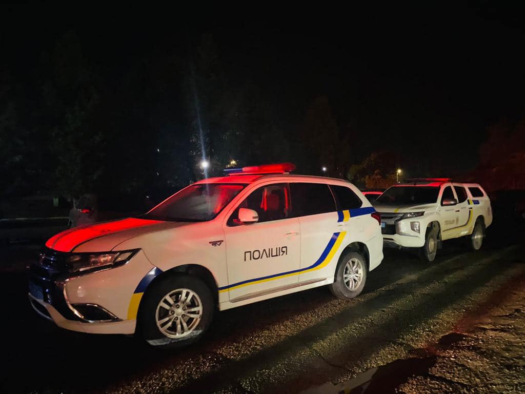 Затримали вчителя, на занятті у якого застрелили учня: фото