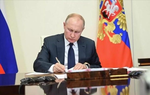 “Таке сталося вперше”: указ Путіна викликав скандал у Німеччині