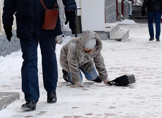 Зима ударила по Ростову: жители без света ползают на коленях