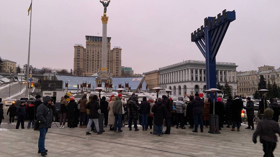 Большая ханукия появилась в центре Киева. Фото и видео ➤ Prozoro.net.ua