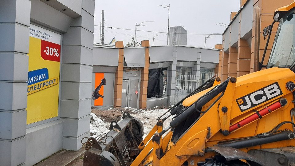 Земля проваливается: будут ли закрывать в Киеве метро