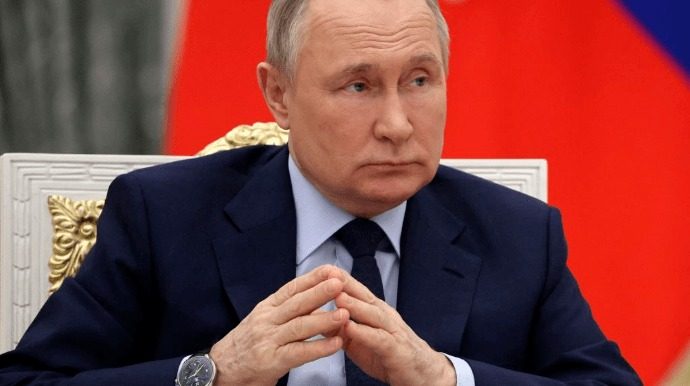 “Давно все б закінчилося”: Путін поскаржився на Україну