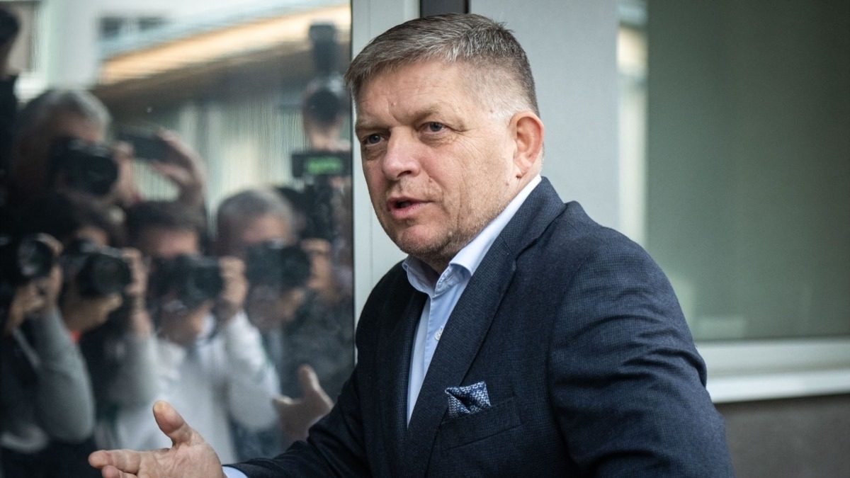 Фіцо запропонував Україні віддати РФ території: у МЗС відповіли