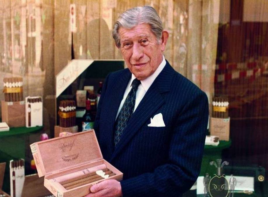 Хлопчик з української глибинки став власником тютюнової імперії 5 Хлопчик з української глибинки став власником тютюнової імперії