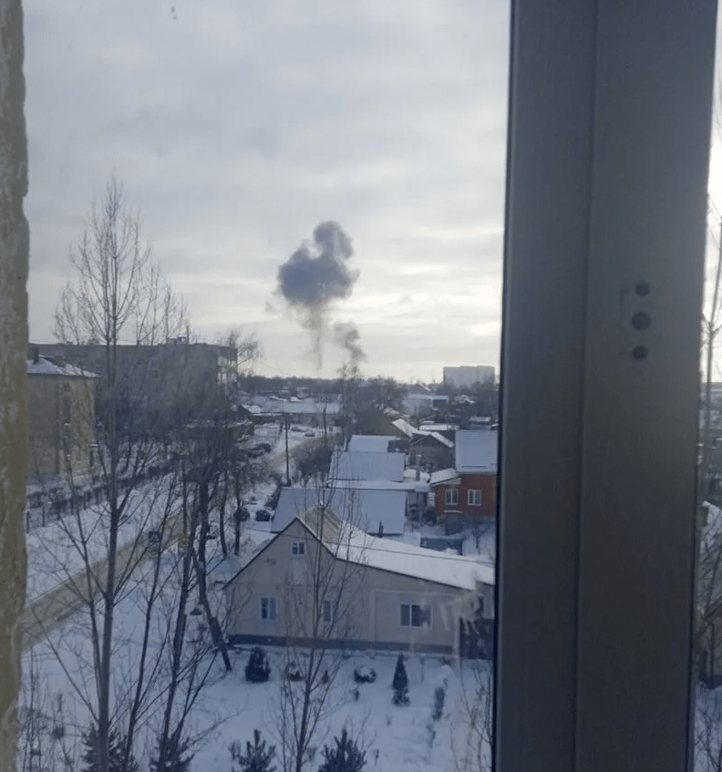 У двох російських областях - нові вибухи: під ударом була нафтобаза (фото)