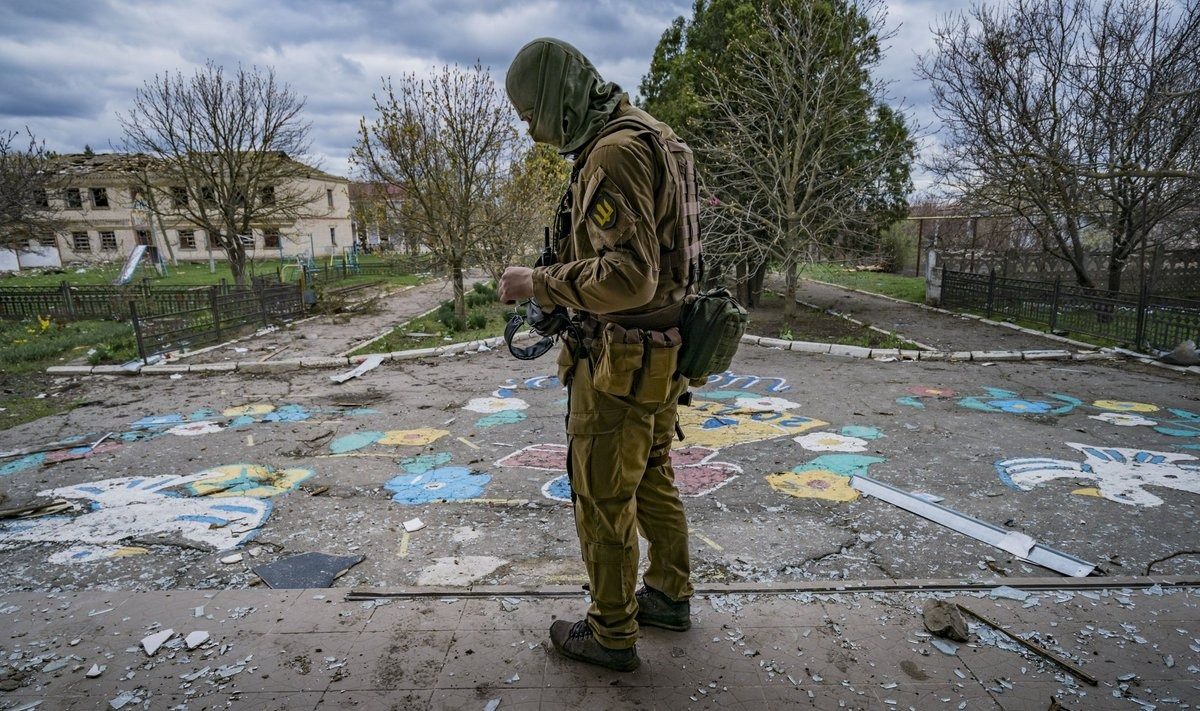 Как должна закончиться война: украинцы назвали варианты