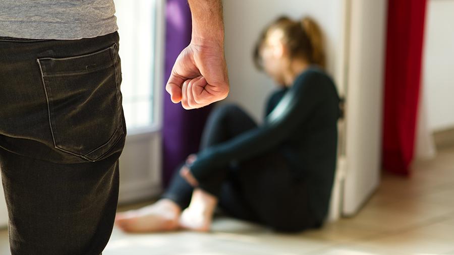 Що робити, коли помічаєте домашнє насильство