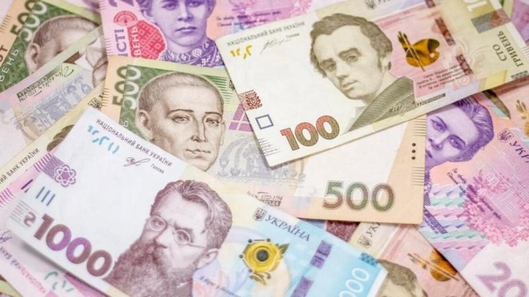 Доплата за сверхнормативный стаж: кто и сколько получит в 2024