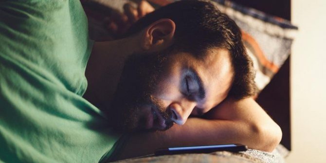 Чому людина смикається коли спить: лікар пояснив це явище ➤ Prozoro.net.ua