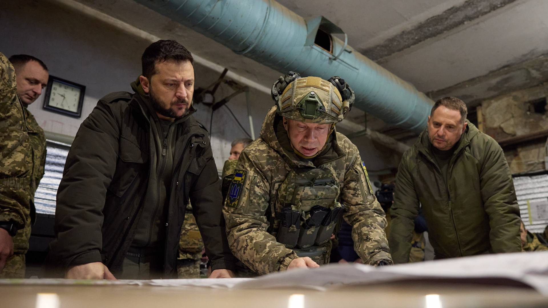 Скільки українців довіряють Сирському, а скільки – Зеленському: результати опитування ➤ Prozoro.net.ua