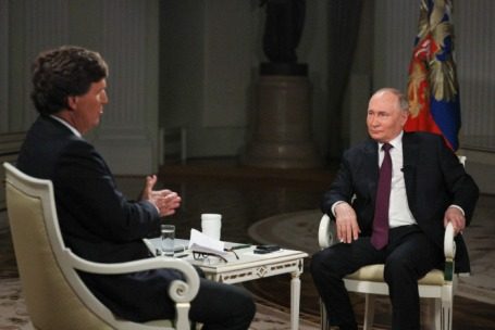 Путин ошеломил Карлсона враньем про отца Зеленского