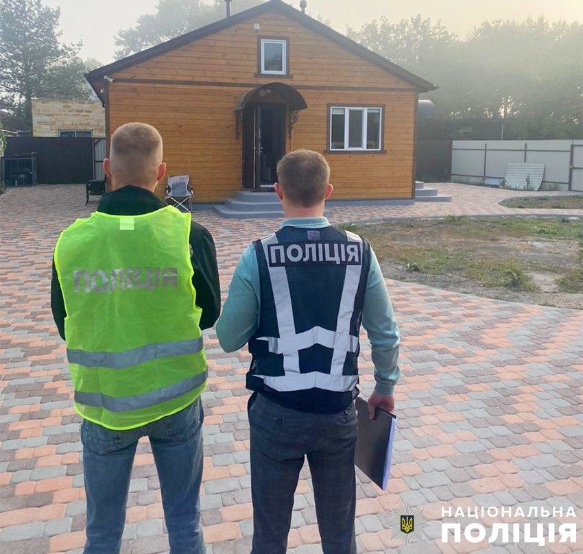 Чоловік захопив землю у ландшафтному заказнику і звів там будинок 
