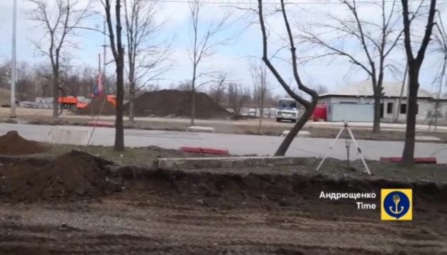 Окупанти в Маріуполі екскаваторами знищують доісторичну археологічну пам’ятку  