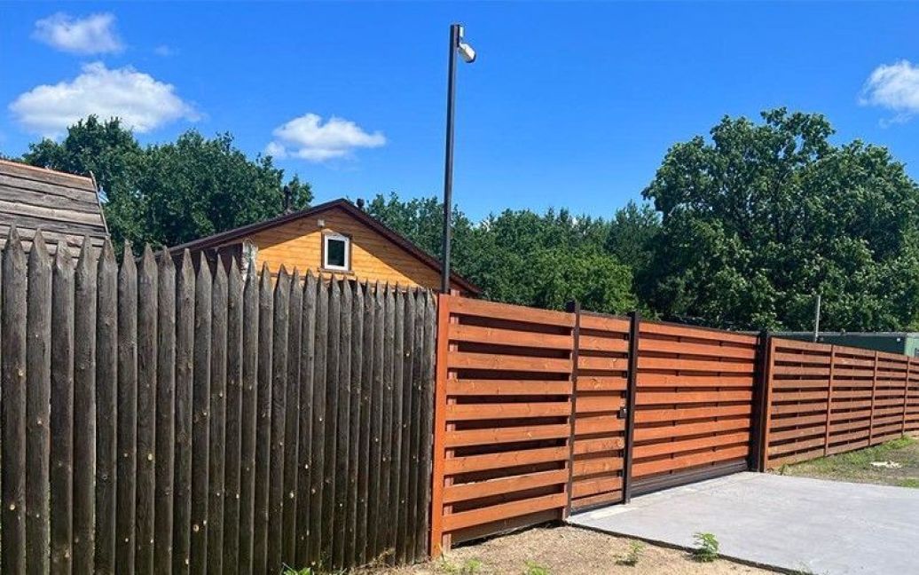 Чоловік захопив землю у ландшафтному заказнику і звів там будинок  ➤ Prozoro.net.ua