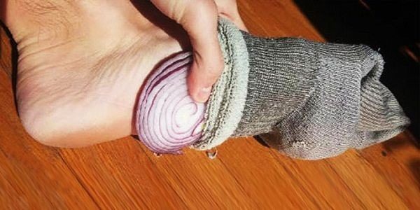 Спіть з цибулею в шкарпетках, і ось що станеться за тиждень
