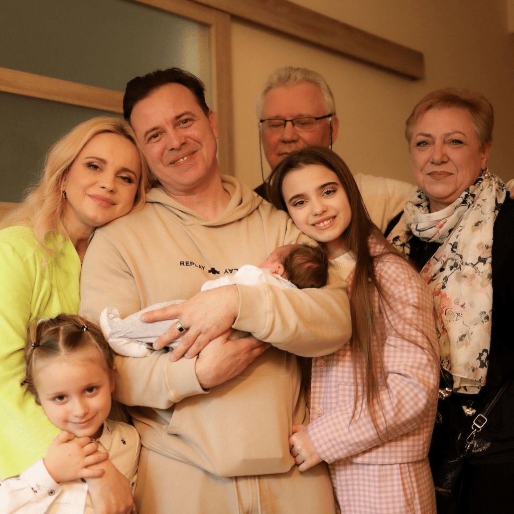 Ведуча Лілія Ребрик показала зворушливе фото з виписки з новонародженою донечкою 3 Ведуча Лілія Ребрик показала зворушливе фото з виписки з новонародженою донечкою