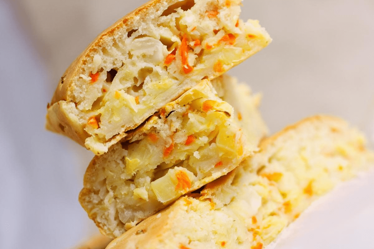 Легкий рецепт смачного капустяного пирога: готується на сковороді ➤ Prozoro.net.ua
