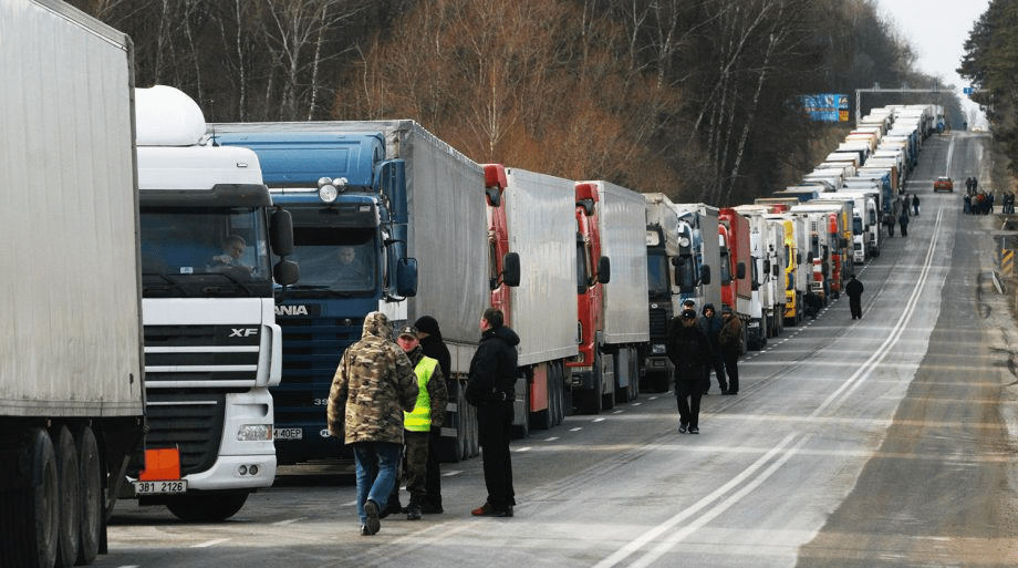 Поляки розблокували рух вантажівок на одному з пунктів пропуску ➤ Prozoro.net.ua